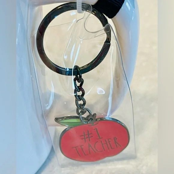 NEW Rae Dunn WORLDS BEST TEACHER coffee mug With #1 Teacher Key Chain Great Gift - Picture 2 of 6